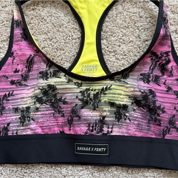 NWOT Savage X Fenty Pink and Black Colorful Pattern Sports Bra Size Large - Picture 4 of 9
